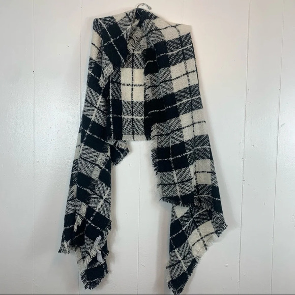 American Eagle New Plaid Check Gingham Oversized Scarf Wrap Shawl Blanket Fringe - Picture 7 of 7